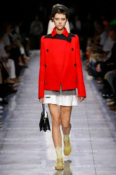 Look 22